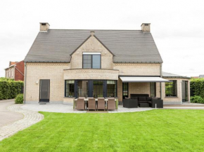  Beautiful villa with sauna and bubble bath in Haspengouw  Борглон